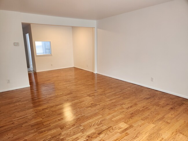 Photo - 157 Peyton St Townhome