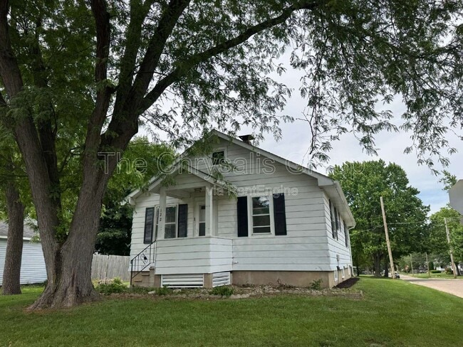 Photo - 122 Lawndale Ave