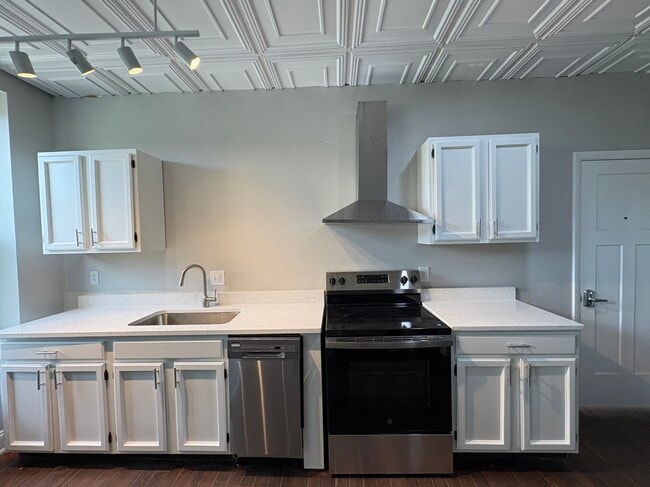 Building Photo - 1641 E Michigan St Unit B Rental