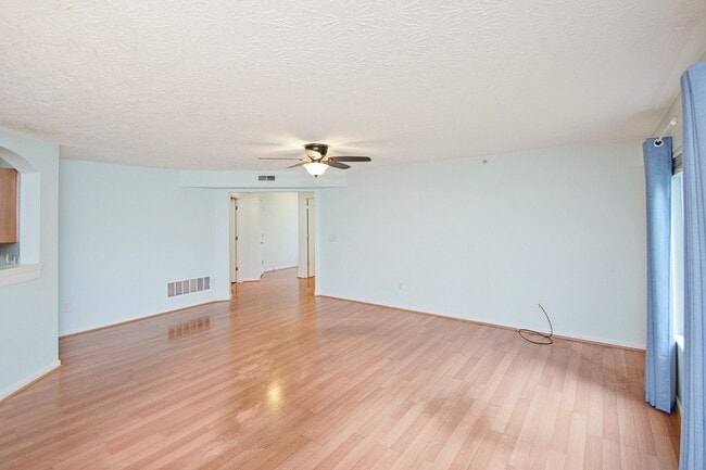 Photo - 6791 Cloudscape Way