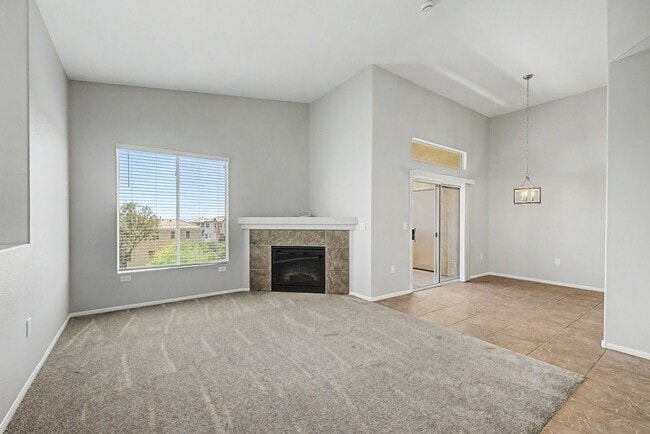 Photo - 2 BEDROOM CONDO WITH MOUNTAIN VIEWS AND DETACHED GARAGE!