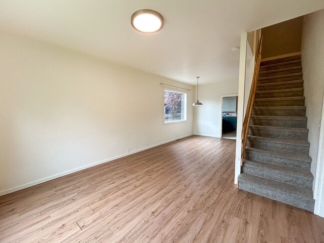 Photo - 19th - GPM351N-4 Unit House