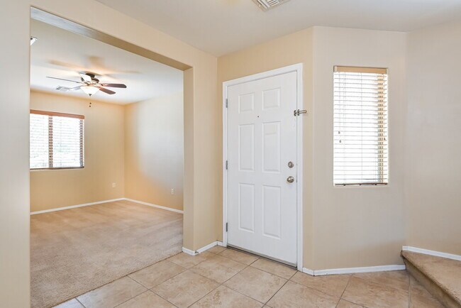 Photo - 816 W Calle Ormino