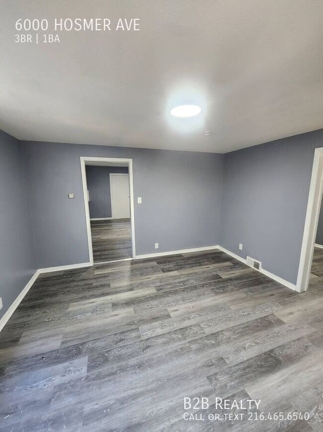 Photo - 6000 Hosmer Ave