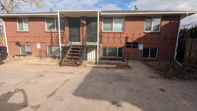 Building Photo - 1106 Rosemary St Unit 1106 Rosemary #4 Rental