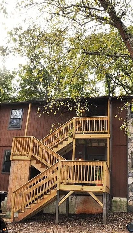 1504 Aspen Way