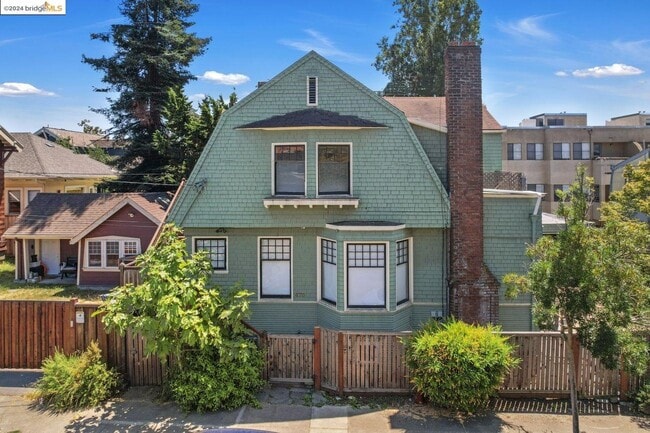 Photo - 477 62nd St Townhome