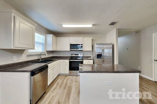 11443 Coral Canyon