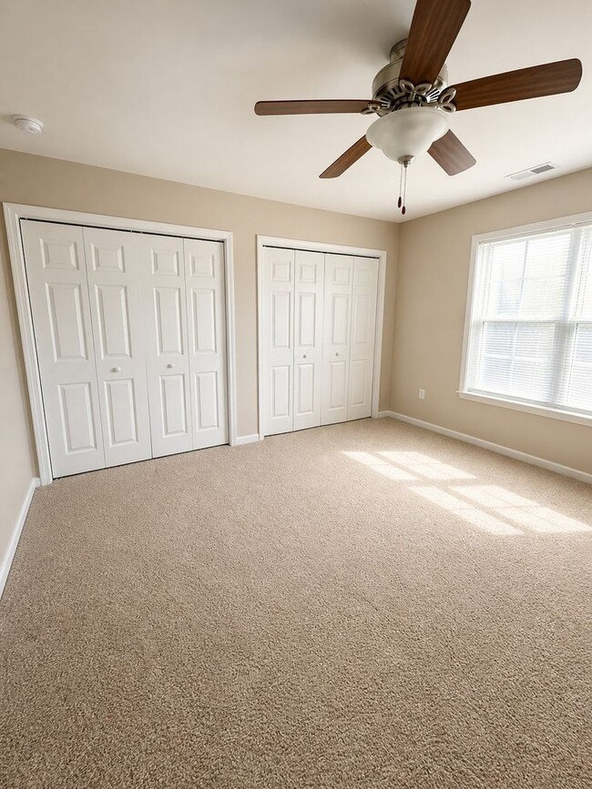 Building Photo - Brownstown Apartments Unit 821B