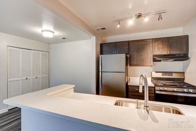 Photo - Fountain Park Apartments