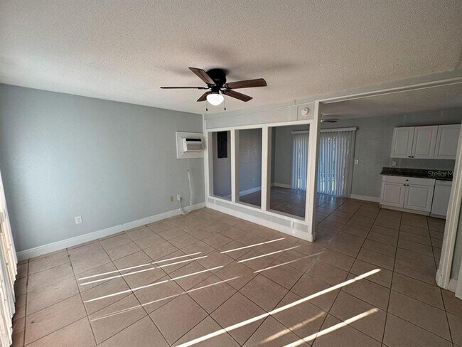 Photo - 302 Sherwood Dr