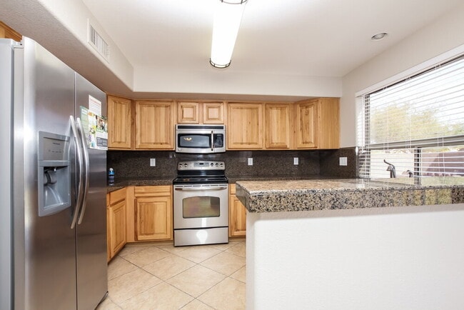 Photo - 2501 W Oberlin Way