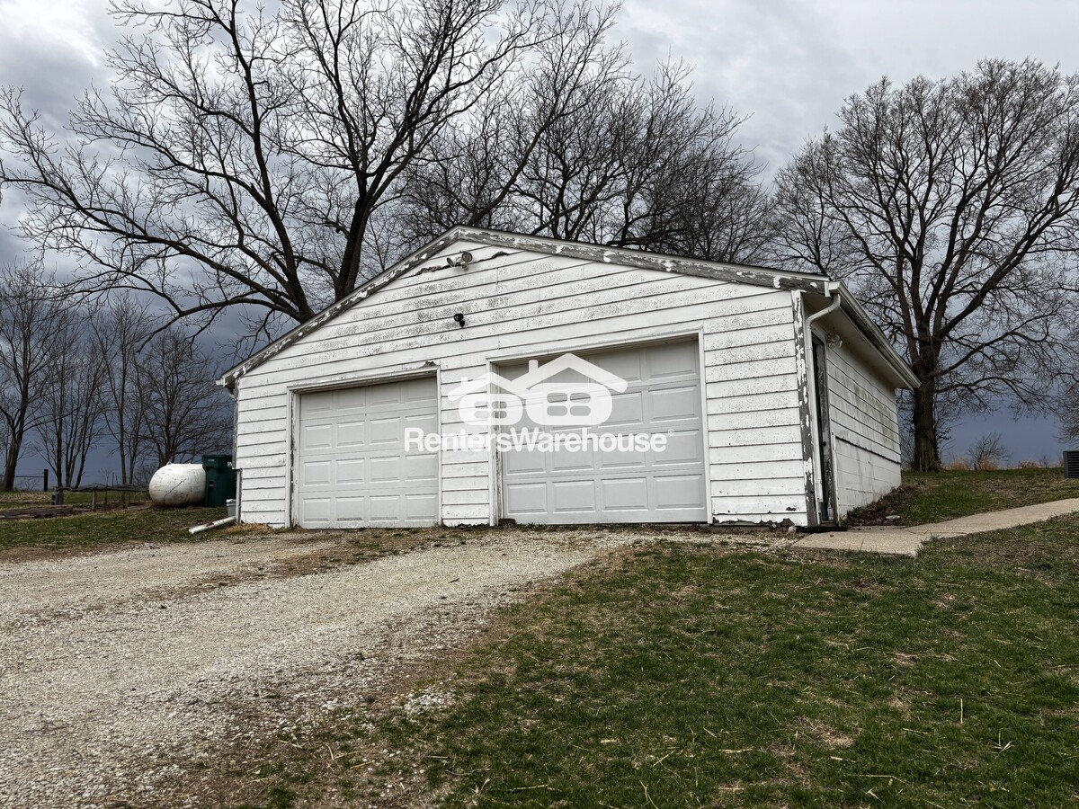 Photo - 3287 Cumming Rd