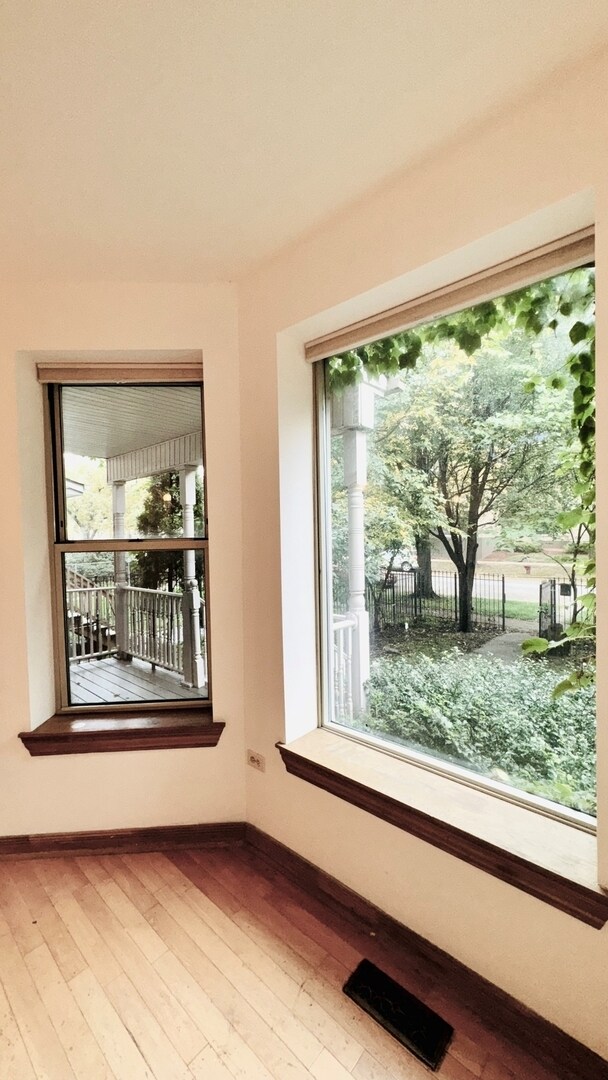 Photo - 6128 S Kenwood Ave