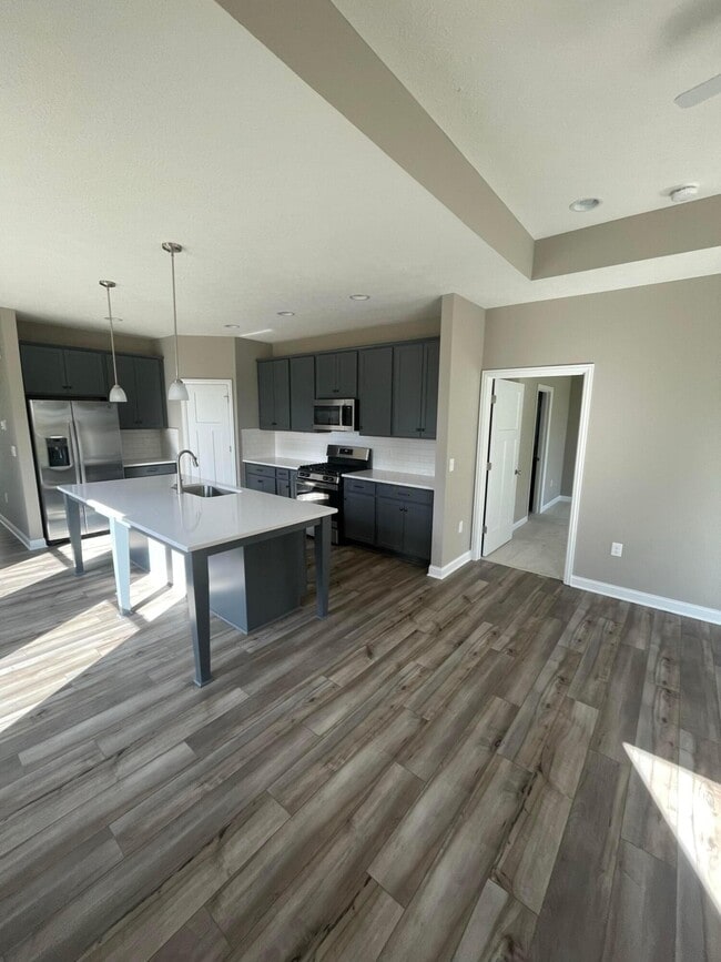 Photo - 3542 Shoal Way