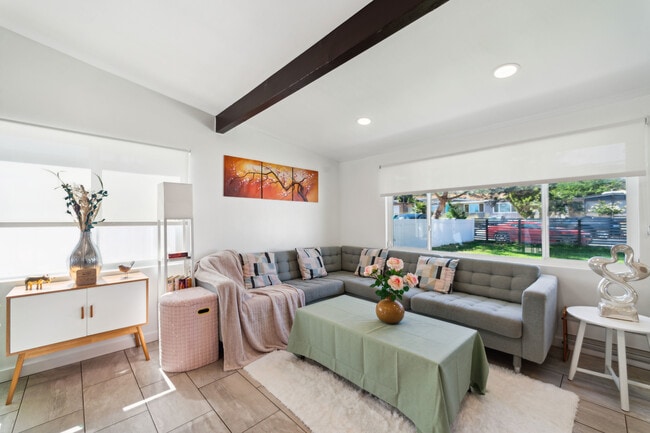 Fast 500 Mbps Internet Wi-Fi is included, best for those working from home, and large groups. - 9853 Saint George St