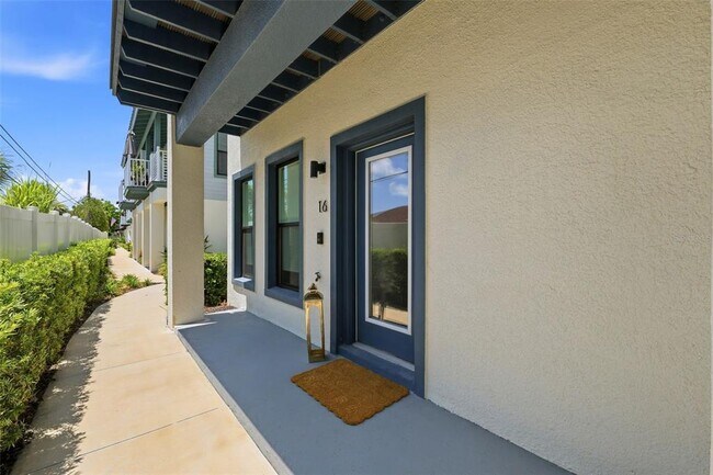 Photo - 946 Highland Ave