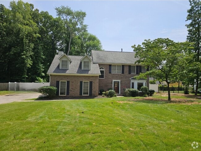 Building Photo - Perfect Peachtree City Location, 4 Bedroom... Rental