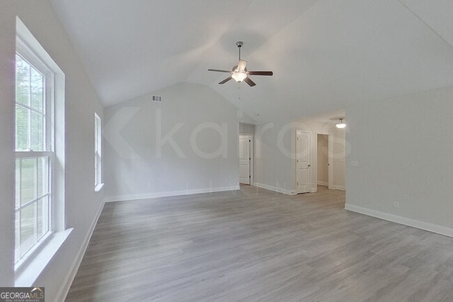 Photo - 223 Western Red Cedar Dr