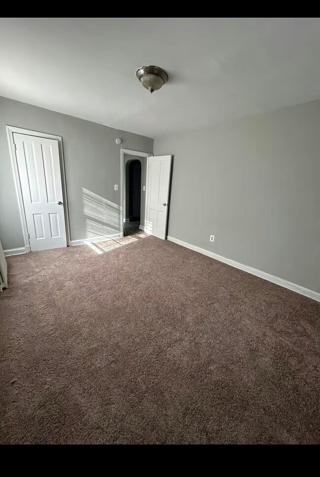 Bedroom - Madison Courts