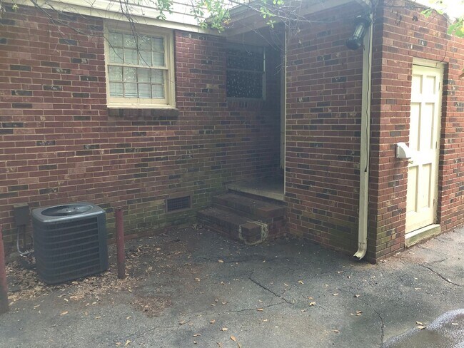 Photo - 5720-5722 Londonderry Duplex Unit 5722 Londonderry Road