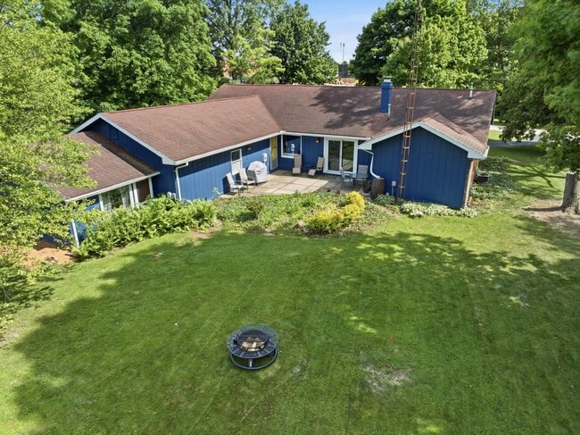 Photo - 526 W Reade Ave