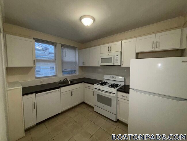 Photo - 518 Cambridge St Unit 7