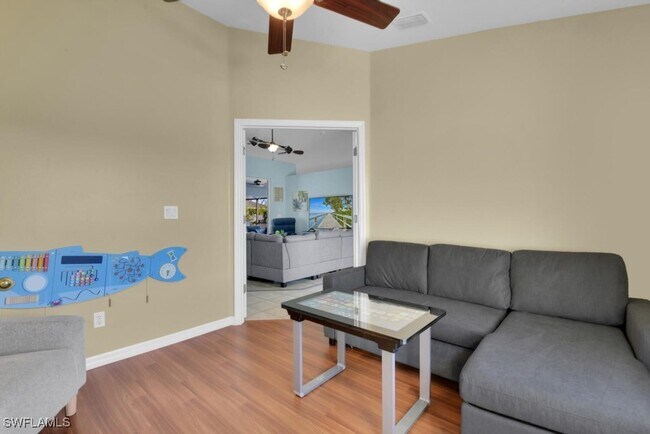 Photo - 2217 SW 4th Ave