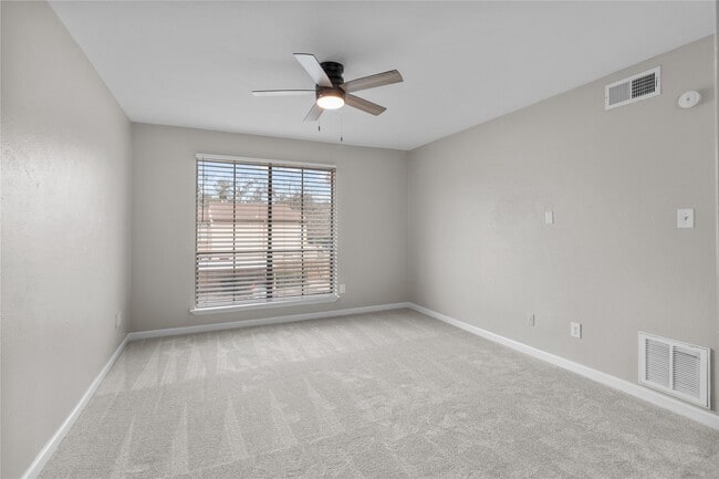 Photo - 5001 Lamonte Ln Unit 105