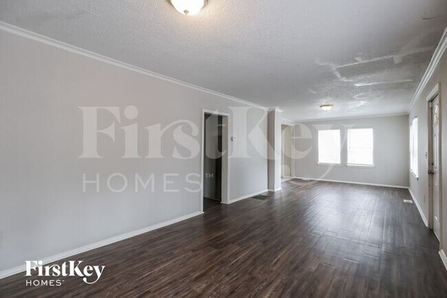 Photo - 9520 East 14th St S