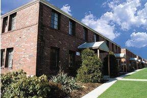 Pinetree Gardens - Pinetree Gardens Apartments