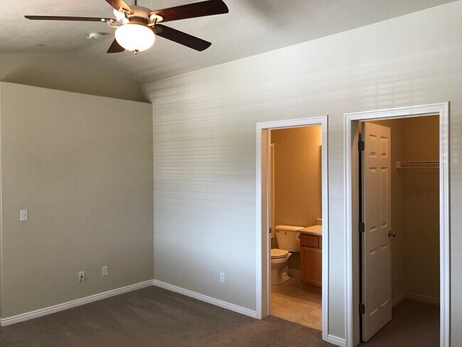 Photo - 3585 E Rock Creek Rd #11