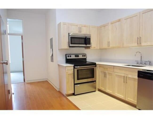Building Photo - 409 Washington St Unit 503B