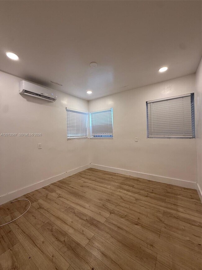 Photo - 7724 NE 1st Ave Unidad A