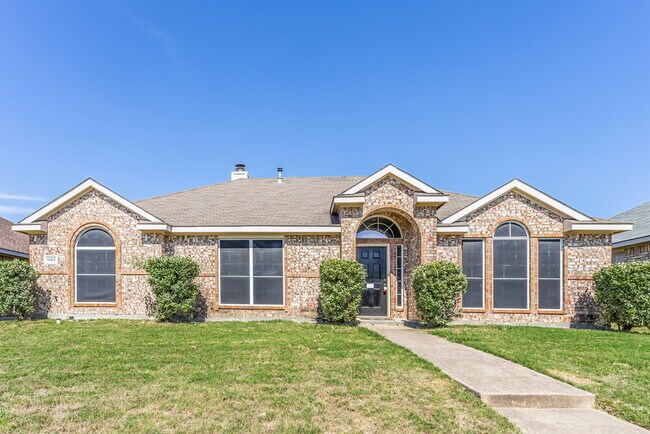 Photo - 1142 Hampshire Ln Casa