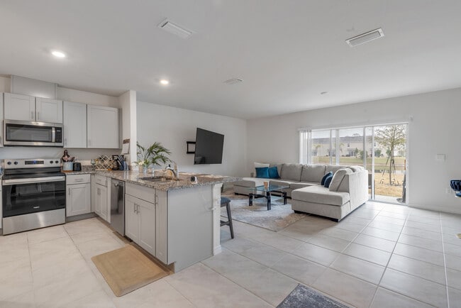 Photo - 2724 Silver Canoe Dr