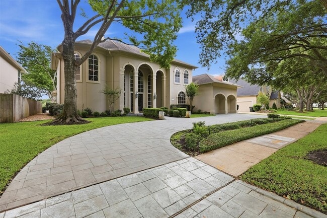 Photo - 3315 Riviera Dr