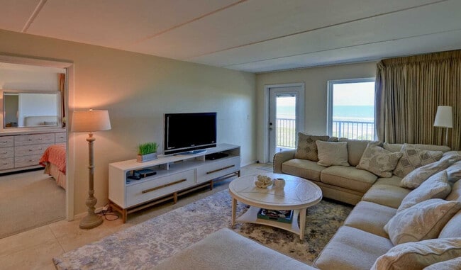 Building Photo - 2216 Gulf Blvd Rental