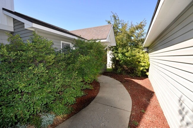 Photo - 6364 W Trestle St Unit 1