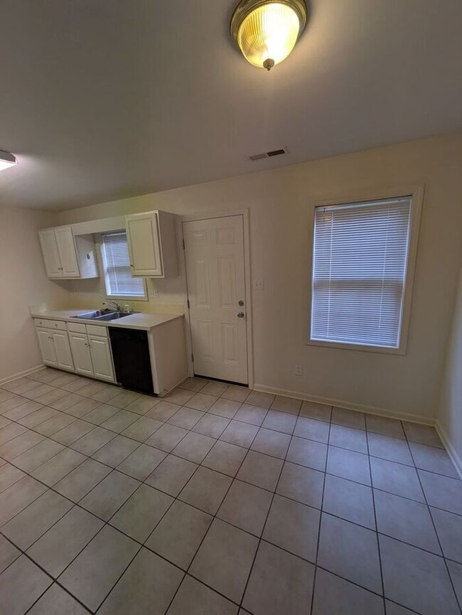 Photo - 2BD/2.5BA Unit at Water Oaks in Hickory