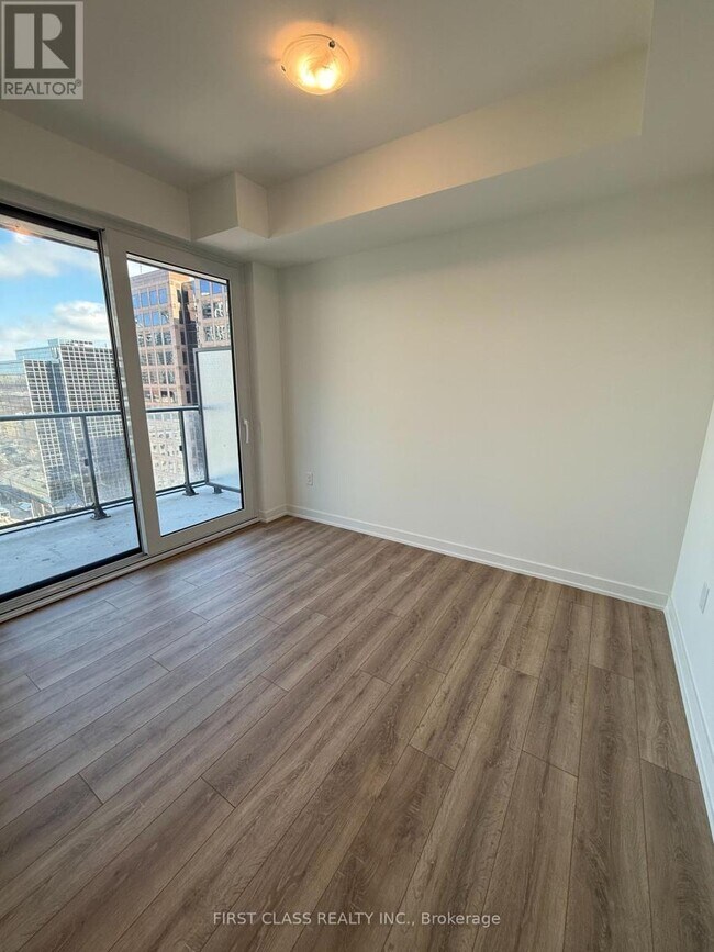 Photo - 634 Church St Unité 1603