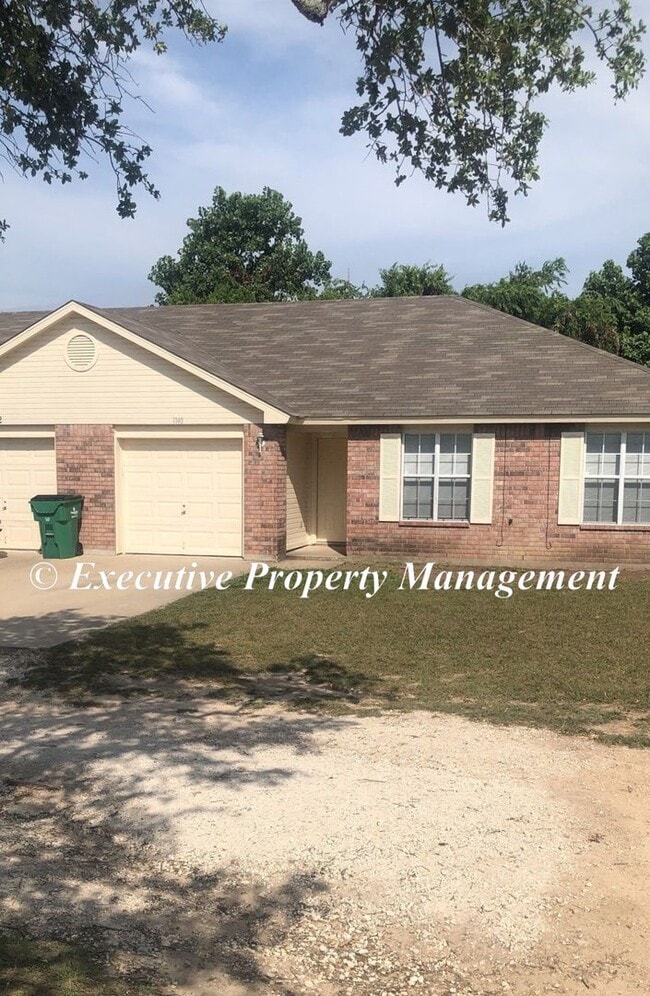 Building Photo - 1140-1142 County Road 4804 Unit 1140 Rental