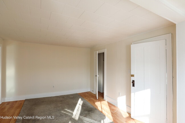 Photo - 180 Broadway