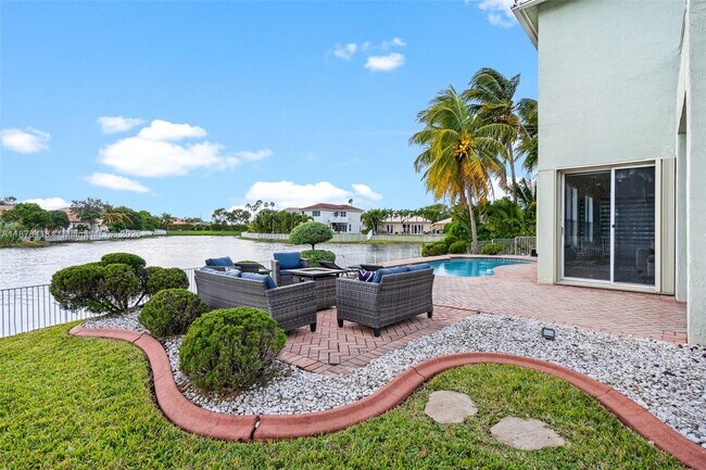 Photo - 13398 SW 28th St