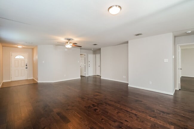 Photo - 1708 Diamond Lake Trail