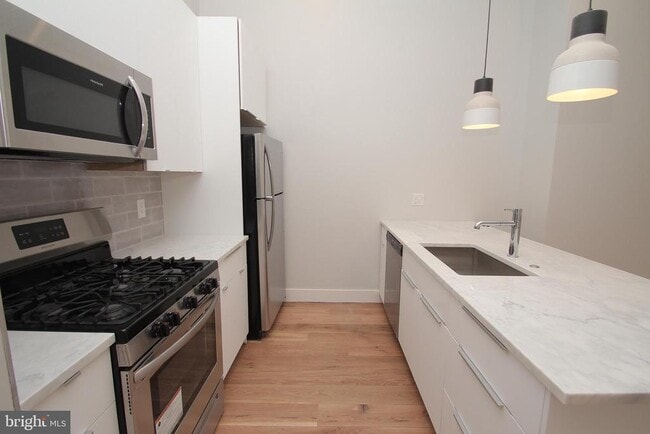 Photo - 220 S 3rd St Unidad 203