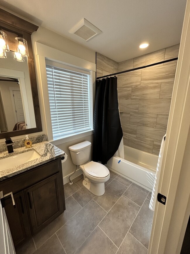 Photo - 184 Galena Smt Dr Unit 5