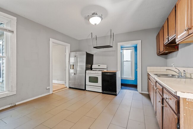 Photo - MUST SEE! Spacious 5BD/2BA Home near the U...