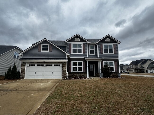Building Photo - 5 Bedroom 3 Bath Home In Grays Creek