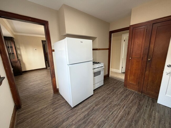 Building Photo - 14102 Glenside Rd Unit 14104